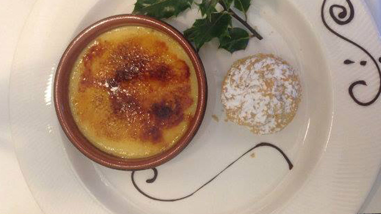 Crème Brulee with Viennese whirls