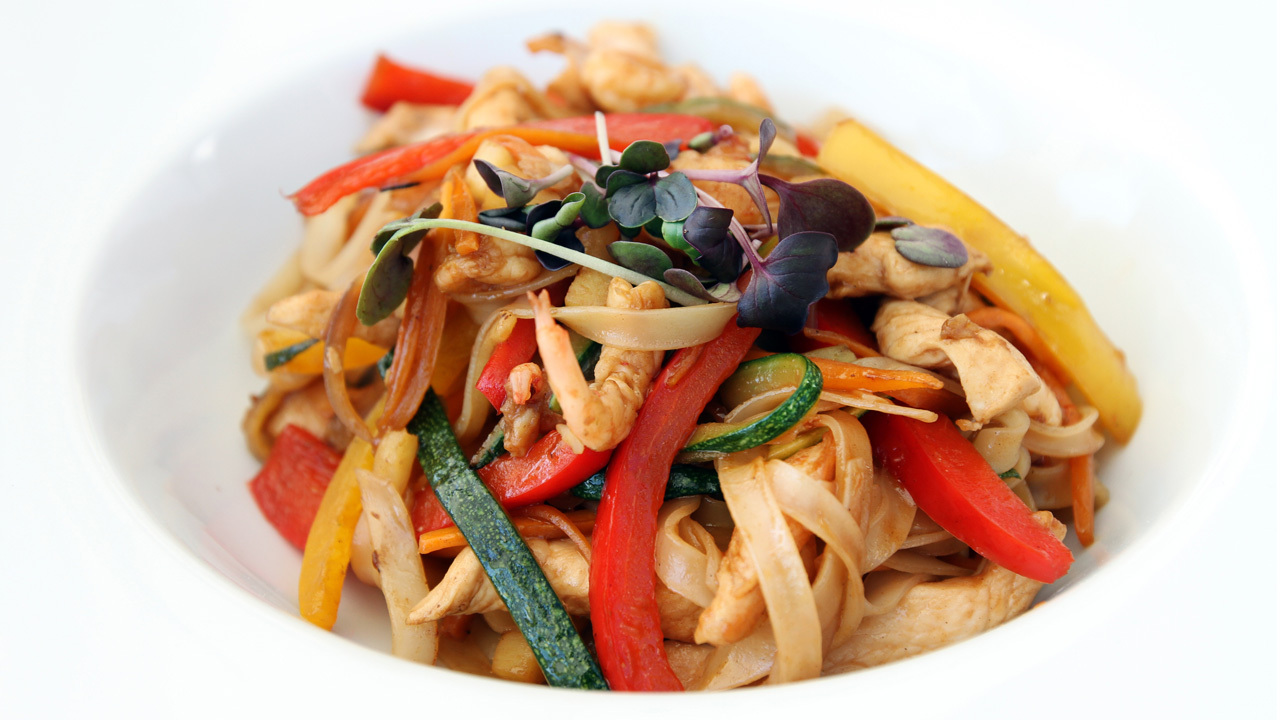 Chicken and Prawn Paprika Noodles Ireland AM