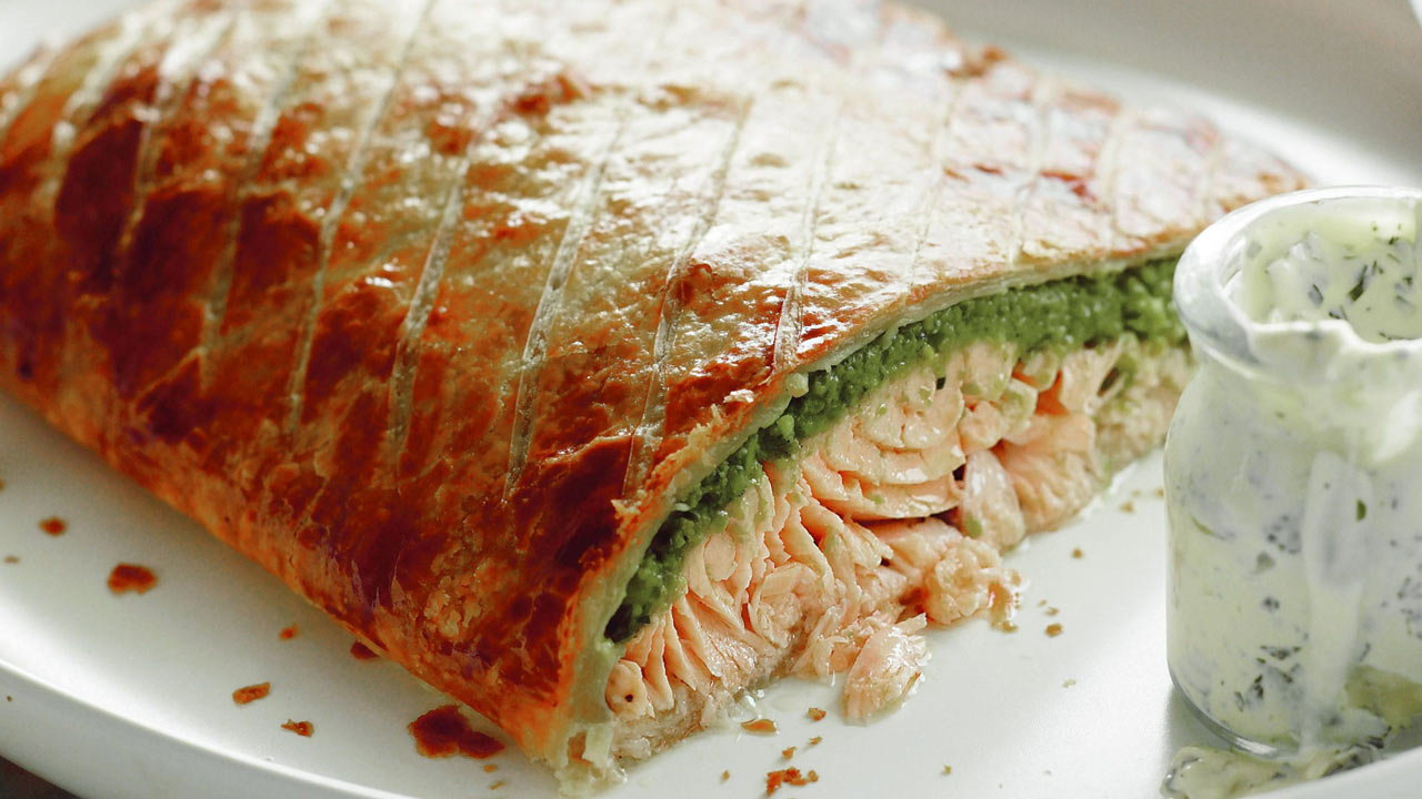 Salmon En Croute With Leeks And Cream Cheese