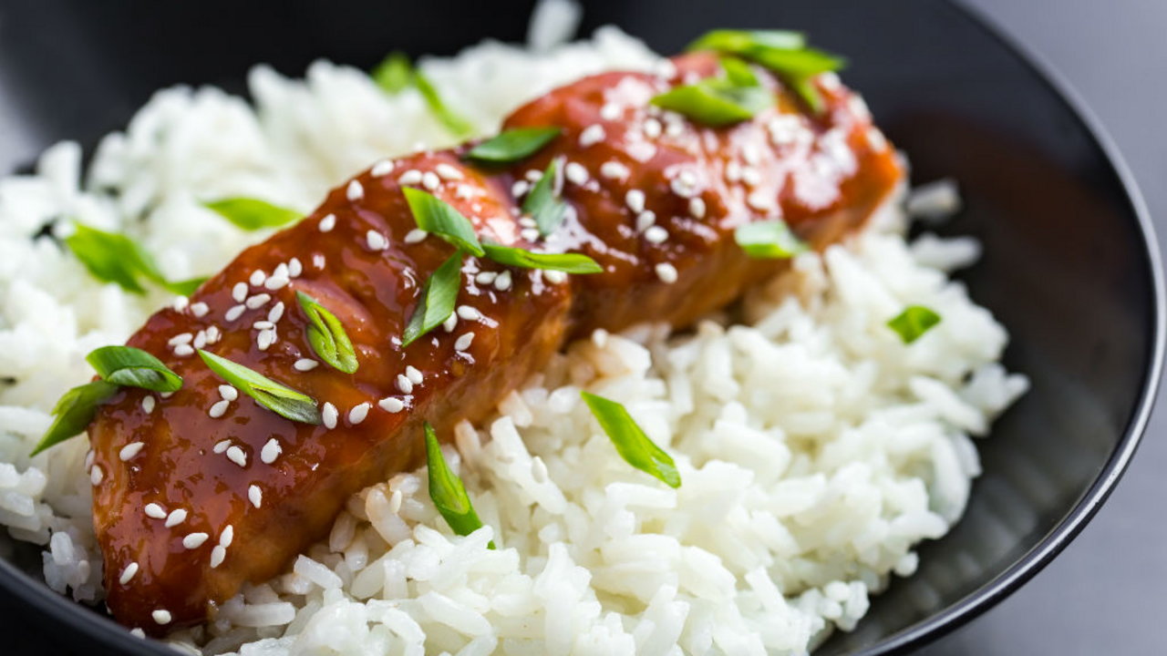 Glazed salmon with Chinese-style veggie rice