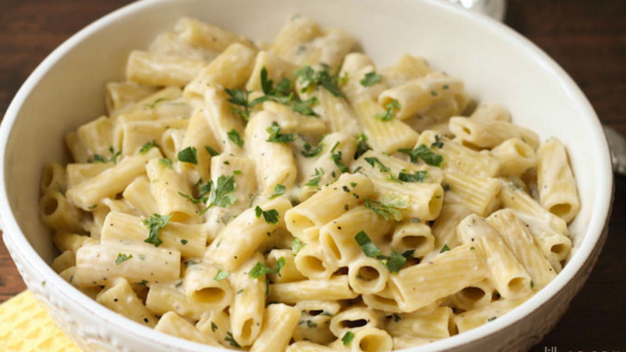 Smoky, creamy, dairy-free pasta dish | Ireland AM