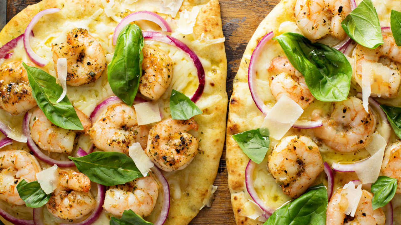 Italian Flatbreads with Garlic Prawns, Sweet Red Peppers & Mozzarella