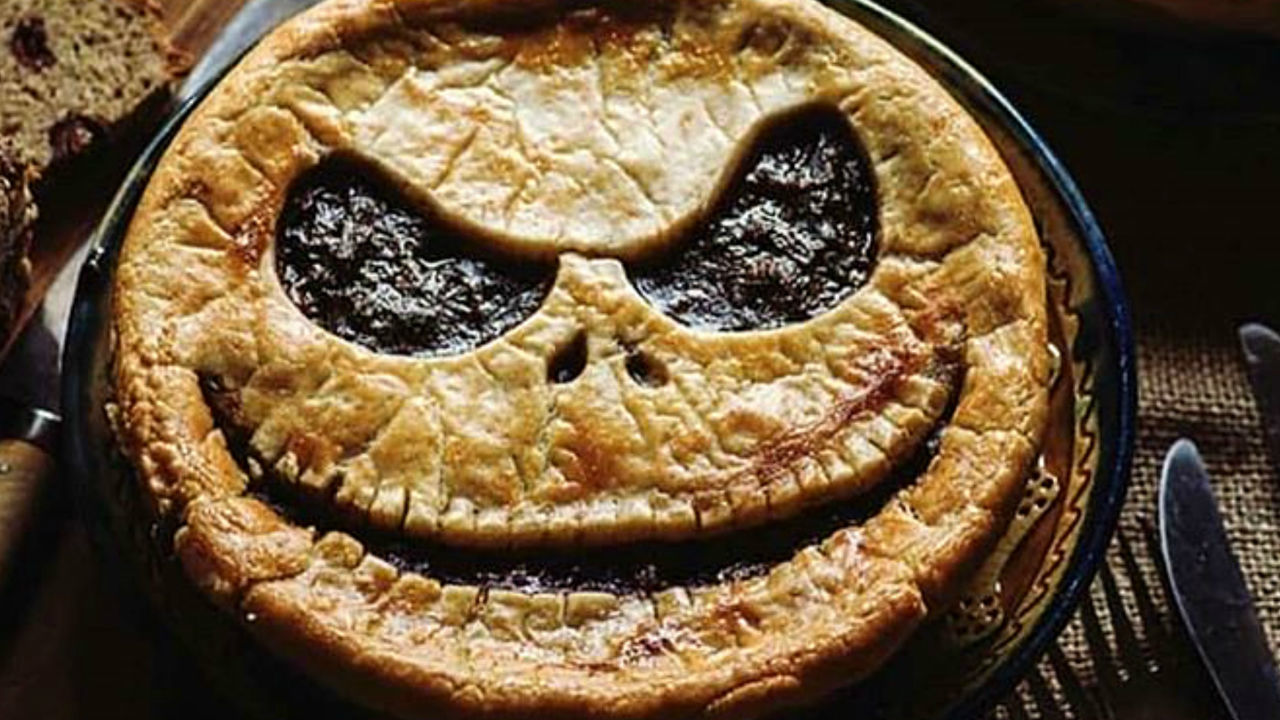 Jack Skellington Halloween Beef Pie with Buttery Colcannon | The Six O ...