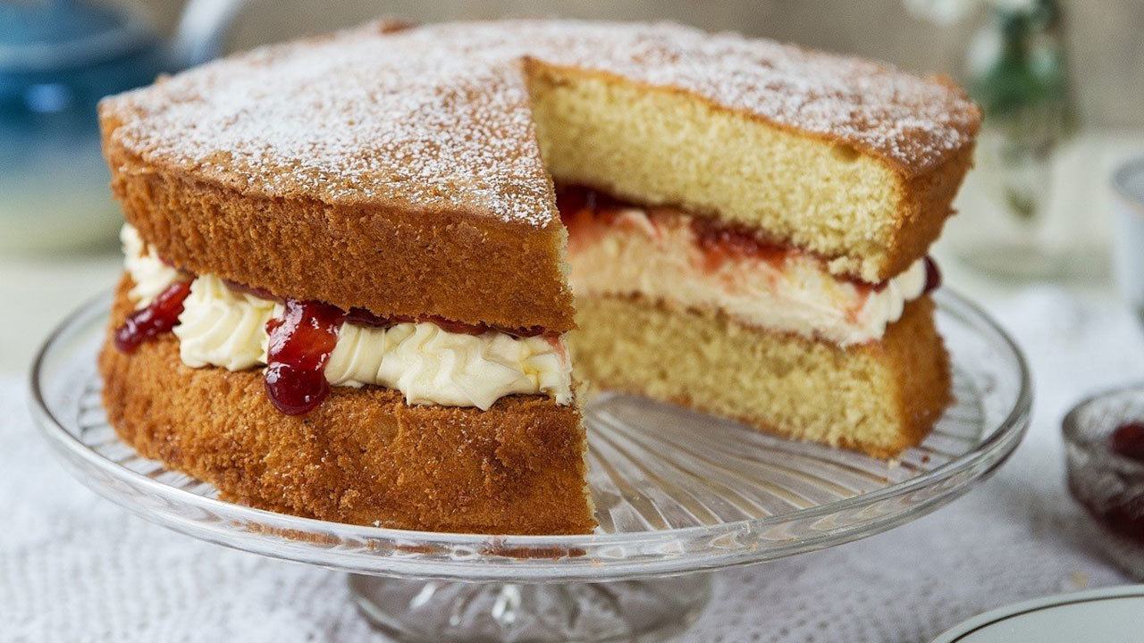 Classic Victoria Sponge Cake