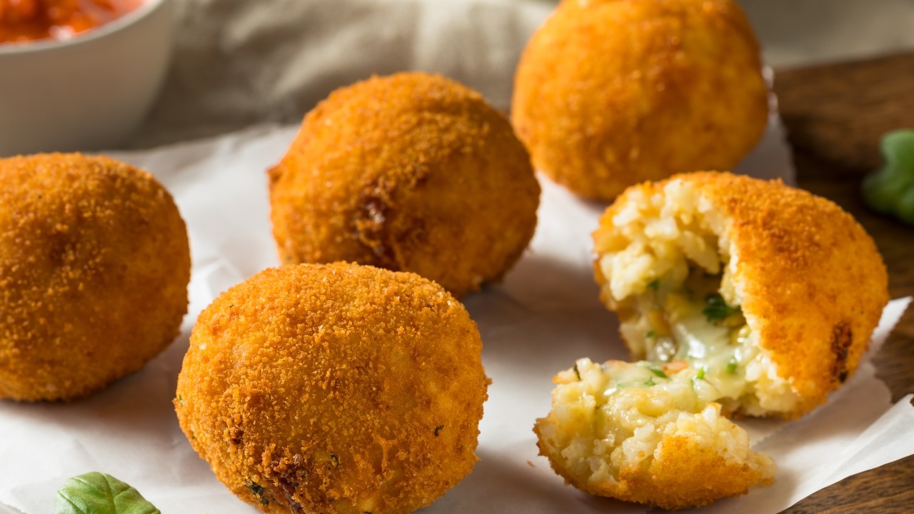 Leek & Mozzarella Arancini with a Creamy Black Pudding Sauce | The Six ...